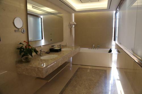 Zhongbo Art Hotel
