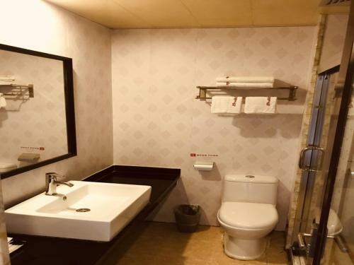 Hotel Shell Guilin Diecai District Fugui Court