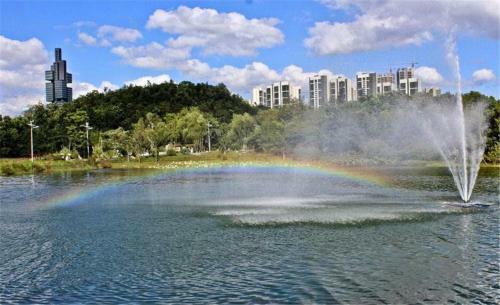 Iu Hotel Guiyang North Station Dream City