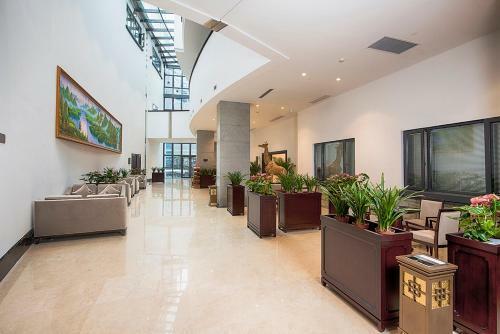 Hangzhou Huading International Hotel