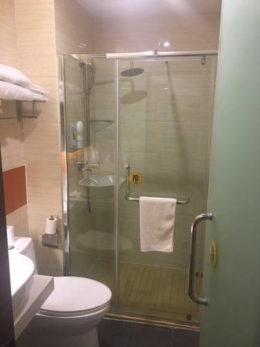 Hotel 7 Days Premium Hami City Government Branch