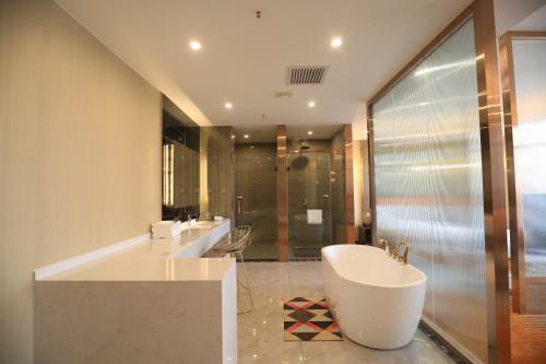 Saint Maur Earl Hotel Haicheng