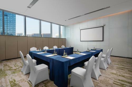 Holiday Inn Hangzhou Binjiang, An Ihg Hotel