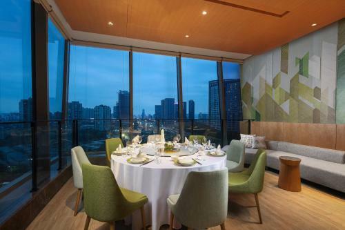 Holiday Inn Hangzhou Binjiang, An Ihg Hotel