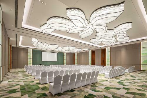 Holiday Inn Hangzhou Binjiang, An Ihg Hotel