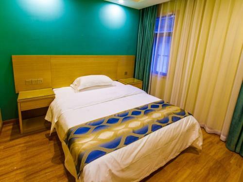 Shell Hefei Luyang District Sipai Building Subway Station Hotel