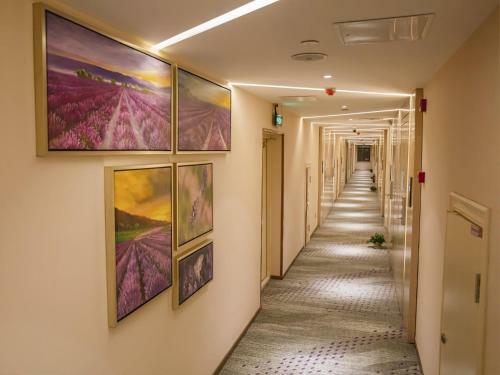 Lavande Hotel Harbin Engineering University Ship