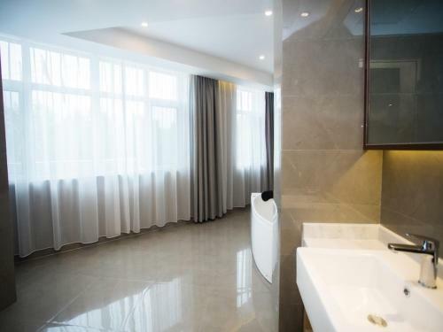 Vx Heze Dingtao District Taoyi Road Hotel