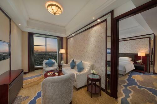 Maison New Century Hotel Cixi