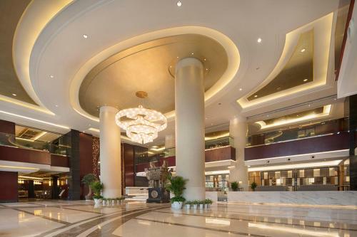 Maison New Century Hotel Cixi