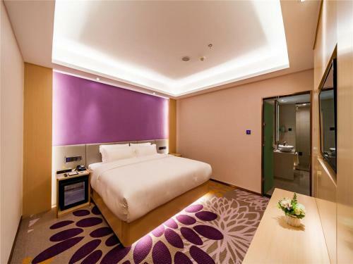 Lavande Hotel Shanghai Jinshan City Beach