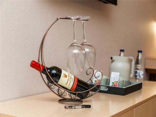 Lavande Hotel Shanghai Jinshan City Beach