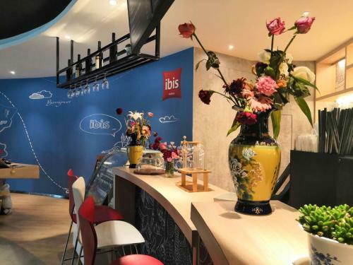 Ibis Jiayuguan Railway Station Hotel