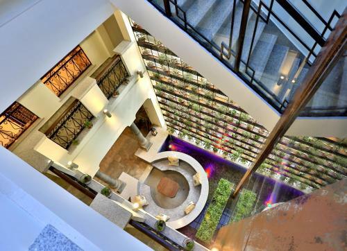 Qingyue Jingshe Hotel