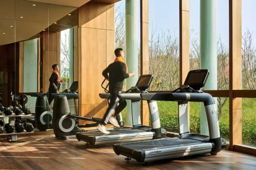 Hotel Lushan West Sea Resort, Curio Collection By Hilton