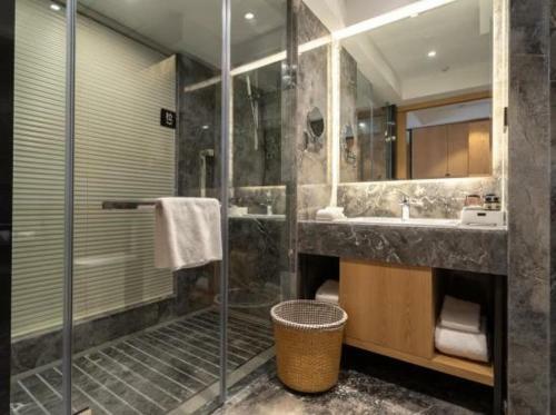 Hotel Ramada Encore By Wyndham Kunming West