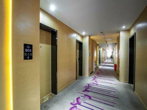 Lavande Hotel Leshan High-speed Railway Station Wanda Plaza