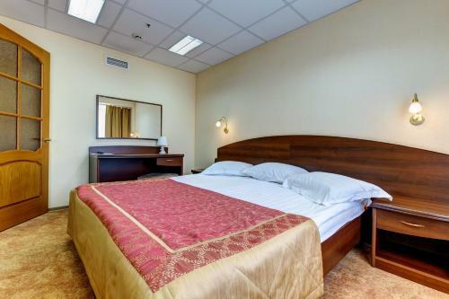 Hotel Complex Crystall
