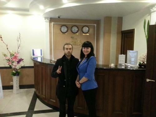 Tom Hotel