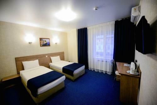 Aron Hotel