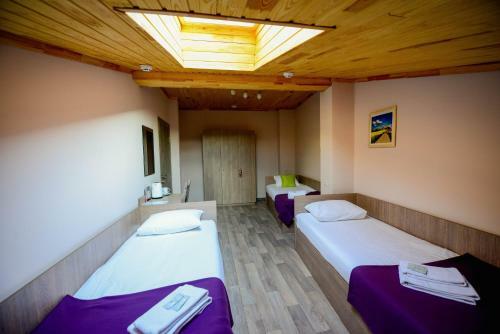 Aron Hotel