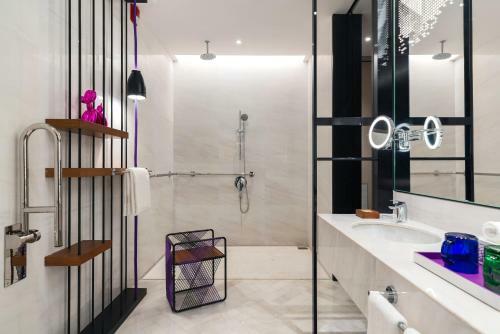 Renaissance Nanning Hotel