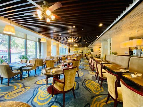 Maison New Century Crystal Hotel, Ningbo