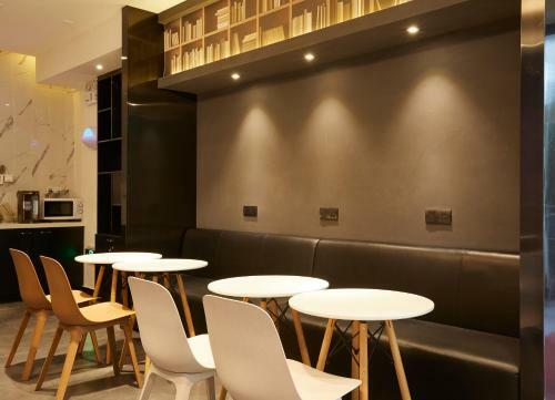 Meego Yes Hotel