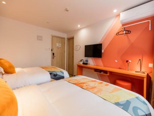 Shell Shanghai Yangpu Districtpingliang Road Binjiang Hotel