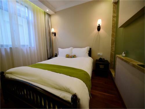 Soho Garden Hotel (Shanghai Huaihai Rd. Flagship)