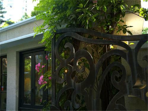 Soho Garden Hotel (Shanghai Huaihai Rd. Flagship)