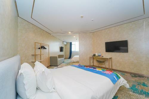 Shanghai Crown Crystal Hotel