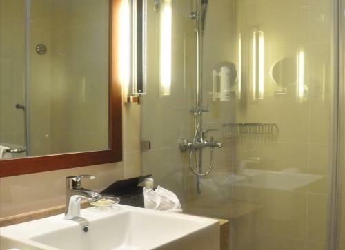 Hotel Yitel (Shenzhen Luohu)