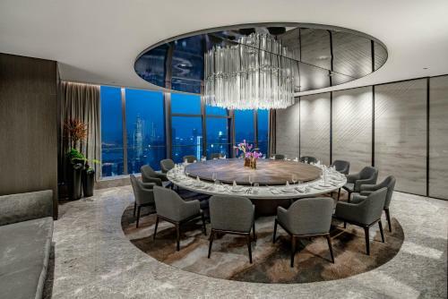 Renaissance Shenzhen Bay Hotel