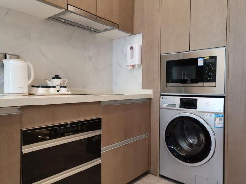 Exhibition Bay Kk Apartment