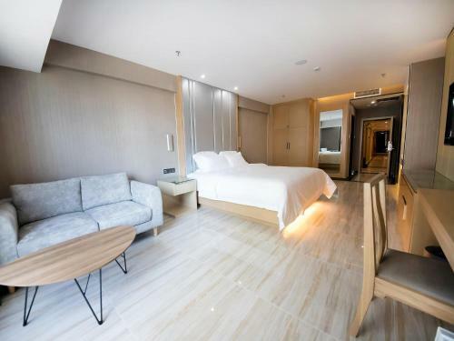 Lavande Hotel Urumqi High-speed Railway Wanda Plaza