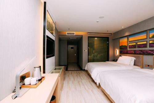 Lavande Hotel Urumqi High-speed Railway Wanda Plaza