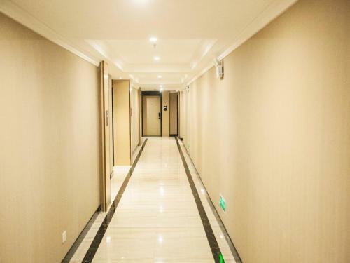 Lavande Hotel Urumqi High-speed Railway Wanda Plaza