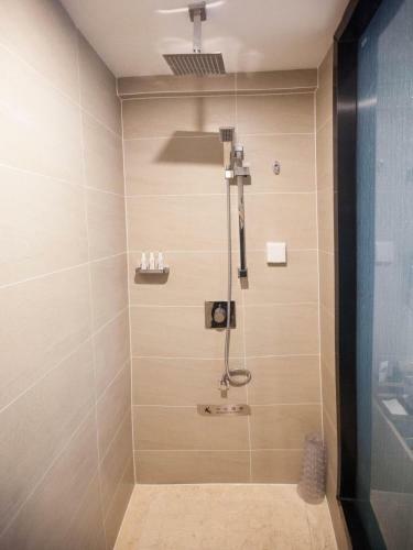 Lavande Hotel Urumqi High-speed Railway Wanda Plaza