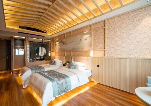 Tongren Qingyou Hotel