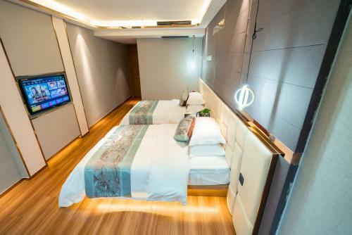 Tongren Qingyou Hotel