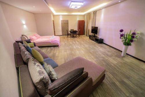 Hotel ??????