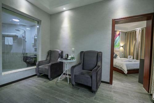 Hotel ??????