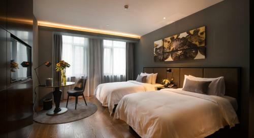 Ease Hotel (Xi'an High-tech Zone Zhangbasi Road)