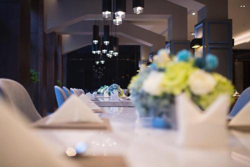 Ease Hotel (Xi'an High-tech Zone Zhangbasi Road)