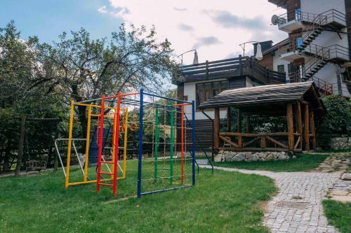 Hostal Veliya Guest House