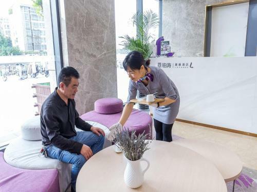 Lavande Hotel Xuzhou Junsheng Plaza