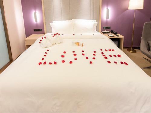 Lavande Hotel Xuzhou People's Square