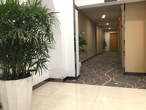 Hotel 7days Premium Yibin Riverside Branch