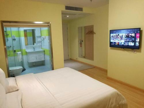 Hotel 7days Inn Danyang Train Station Wuyue Square Branch